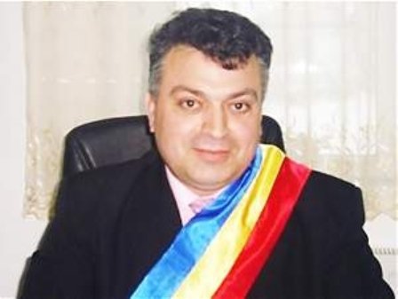 Primarul comunei Unțeni își menține postul în urma deciziei ANI