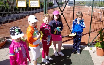 Al IV-lea Turneu „Tenis 10 …