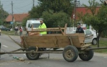 Tineri răniţi după ce un …