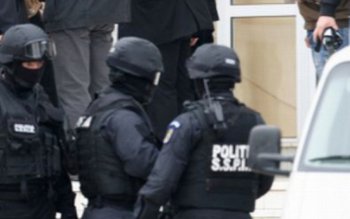 Percheziții la 49 de sucursale …