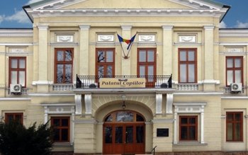 Palatele copiilor trec din administrarea …