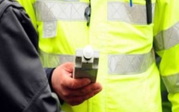 Bărbat prins beat la volan …