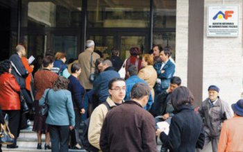 Dispar cozile de la Fisc. …