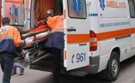 11 adolescenți răniți după ce s-au răsturnat cu mașina condusă de un coleg fără permis