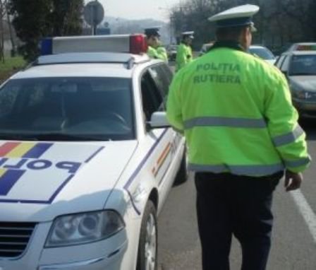 Peste 550 de şoferi sancţionaţi de polițiștii botoșăneni în Zilele de Rusalii pentru încălcarea normelor rutiere