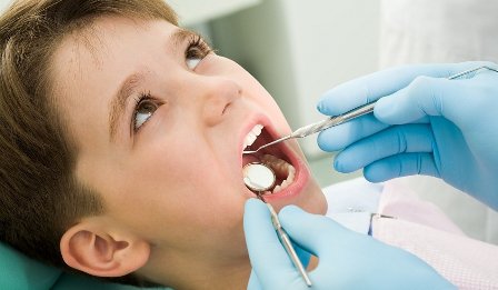 Sănătatea dinţilor şi rezultatele şcolare