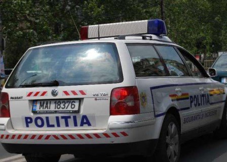 Un tânăr de 18 ani fără permis de conducere a sustras mașina societăţii unde lucra după care făcut un accident