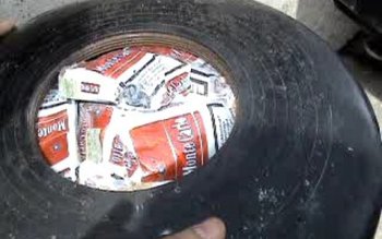 Țigări ascunse în butelia de …