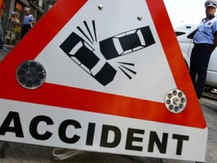 Accident de circulație produs pe strada Octav Onicescu