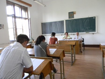 BAC 2014: Prezență de 96,18% în județ la prima probă scrisă a examenului și trei elevi eliminați pentru tentativă de fraudă