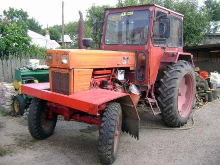 Minor de 13 ani depistat la volanul unui tractor