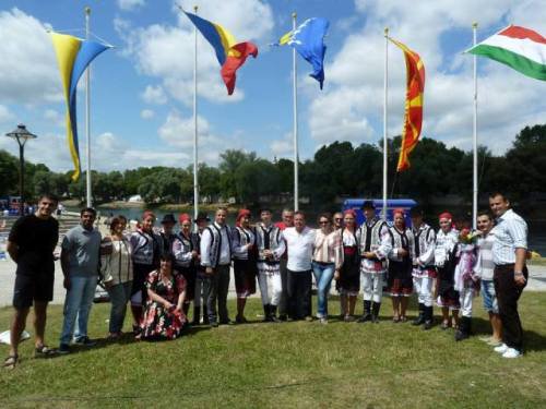Ansamblul artistic „Hora” din Vlăsinești prezent la primul festival românesc din istoria orașului Ingolstadt de pe Dunăre