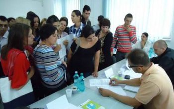 În atenţia absolvenţilor de liceu …