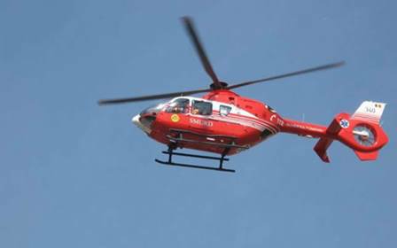 Elicopter SMRUD solicitat pentru un bărbat găsit în comă în fața propriei case