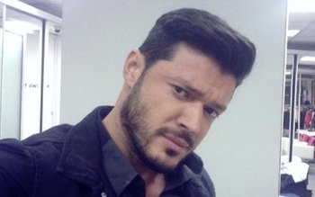 Victor Slav rupe tăcerea! Primele …