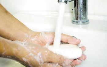 Alertă medicală. Boala mâinilor murdare …