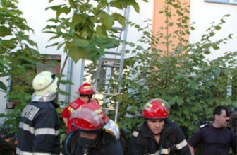 Apartament incendiat de un scurtcircuit …