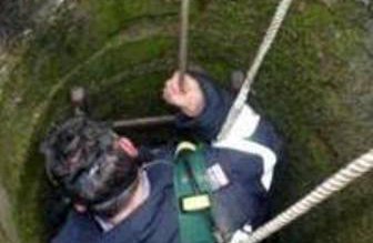 Femeie căzută într-o fântână, salvată …