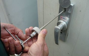 Minor depistat de jandarmi în …