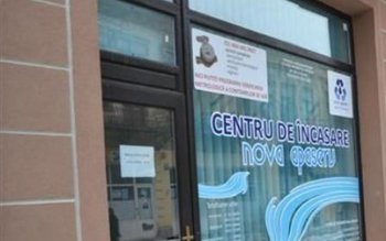 Vezi programul de lucru cu …