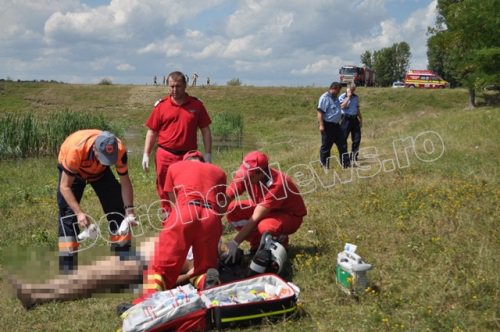 Bărbat înecat în iazul Polonic din Dorohoi, recuperat de pompieri - VIDEO/FOTO