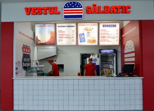 Vestul Sălbatic - un nou restaurant la food court-ul din Uvertura Mall 