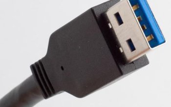Apple revoluționează USB-ul