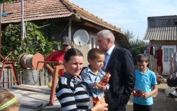 Băieţelul ars în decembrie 2012 …