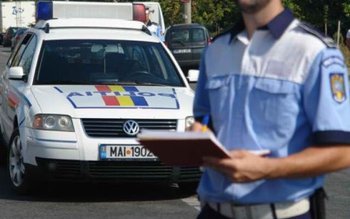 Un tânăr conducea un autovehicul …