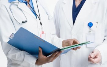 Ministrul Sănătăţii: Cresc salariile medicilor …