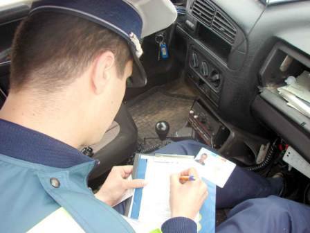 Dărăbănean depistat în trafic fără a poseda permis de conducere