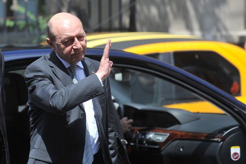 Ce va face Traian Băsescu pentru fratele său după terminarea mandatului: Până atunci nu pot fi decât şi preşedintele lui