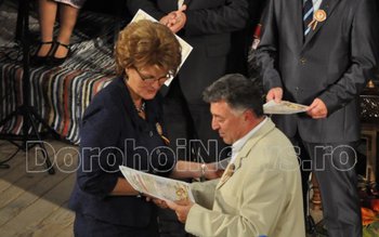 Mihaela Huncă: „Orchestra Mugurelul reprezintă …