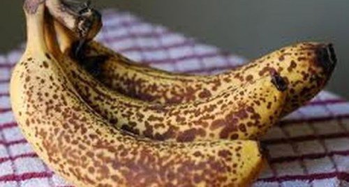 Ce păţeşti dacă mănânci banane cu coaja neagră? Află părerea specialiştilor japonezi