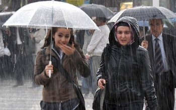 Avertismentul meteorologilor: Vremea se răceşte …