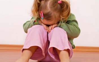 Copiii români, cei mai nefericiți …