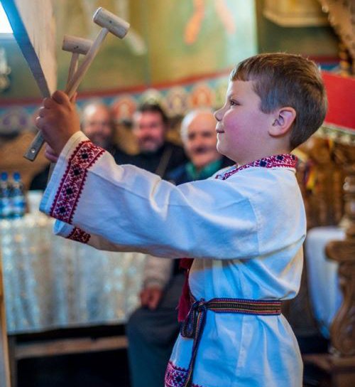 „Răsună toaca la Smârdan” – Concurs interjudețean de bătut toaca - FOTO