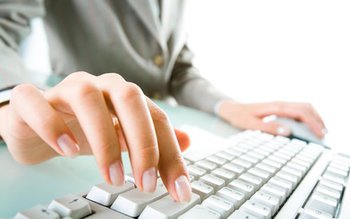 Lucrezi mult la calculator? Pericolul …