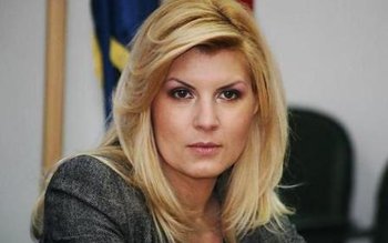 Elena Udrea: „În favoarea primilor …