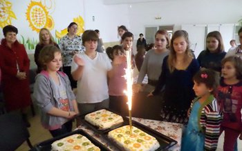 Elevi de la Școala Gimnazială …