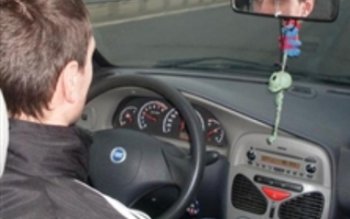 Minor de 14 ani cercetat …