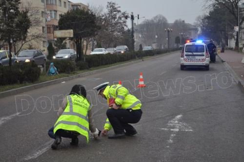 Patru eleve izbite de o mașină scăpată de sub control pe Bulevardul Victoriei din Dorohoi - FOTO