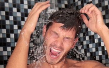 Beneficiile duşului cu apă rece