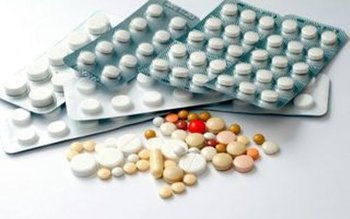 Sute de tone de medicamente …