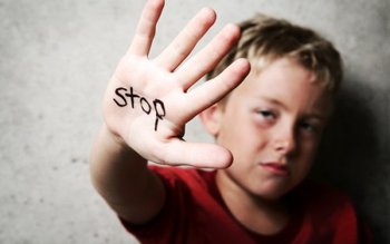 Protejarea copiilor împotriva violenței este …