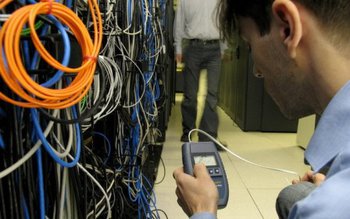 Lovitură pe piaţa operatorilor - …