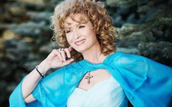 Angelea Similia are motive de …