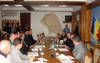 Angajaţii spitalului judeţean anunţă că …