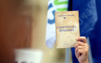 CCR: Ordonanţa traseismului politic, neconstituţională. …