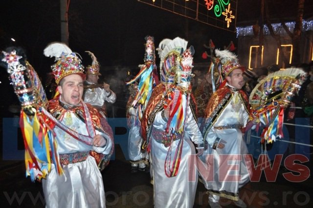 „Vocile dorohoienilor au fost ascultate” Parada formațiilor din 31 decembrie 2014 va avea loc pe o scenă!